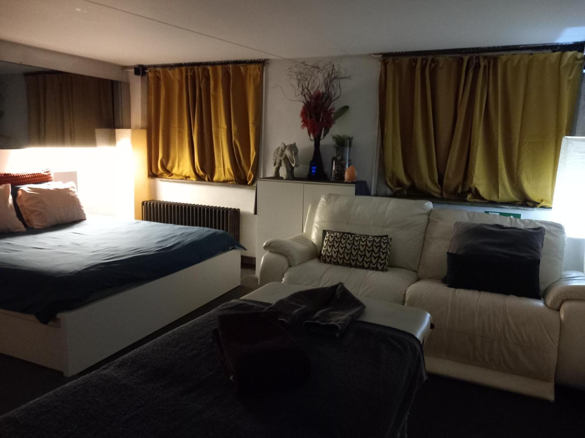 Nice And Cosy Place With Jacuzzi And Sauna To Relax In The Centre Of Antwerp Exterior photo